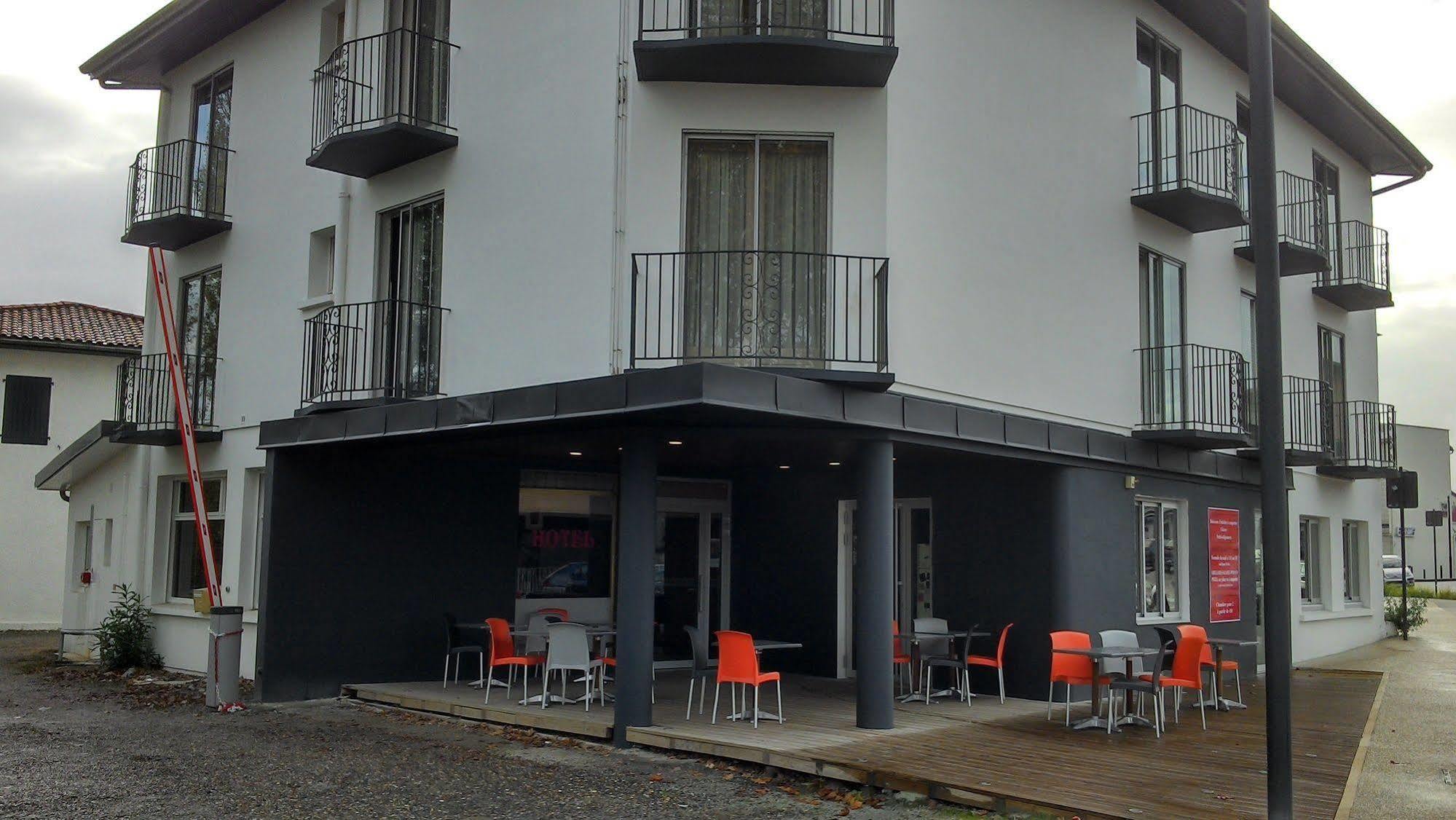 Acqs Hotel Дакс Екстериор снимка
