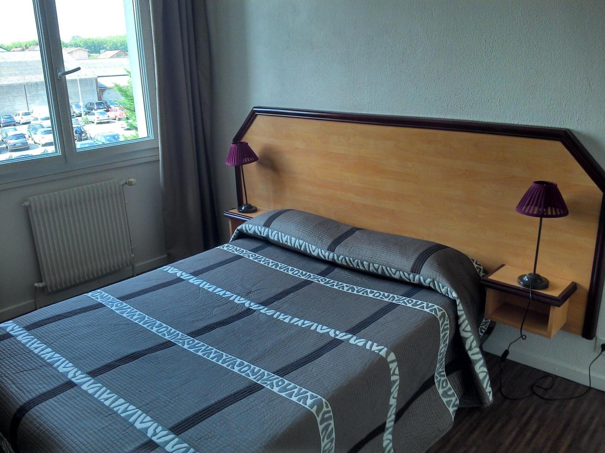 Acqs Hotel Дакс Екстериор снимка