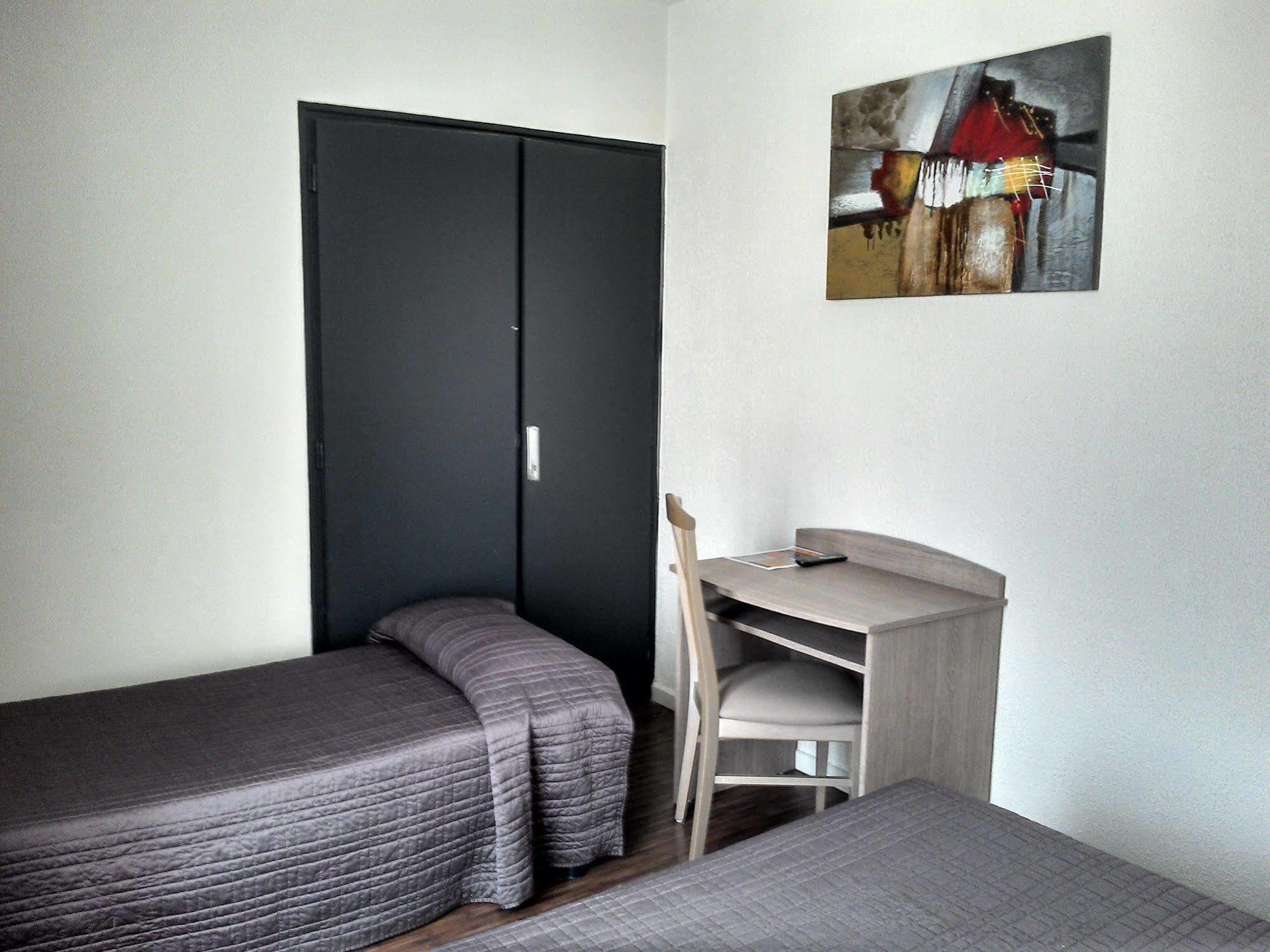Acqs Hotel Дакс Екстериор снимка